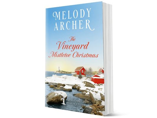 The Vineyard Mistletoe Christmas [Paperback]